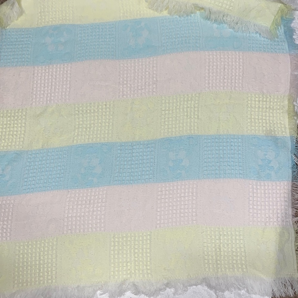 Vintage All Mine pastel unisex fringed teddy bear acrylic blanket